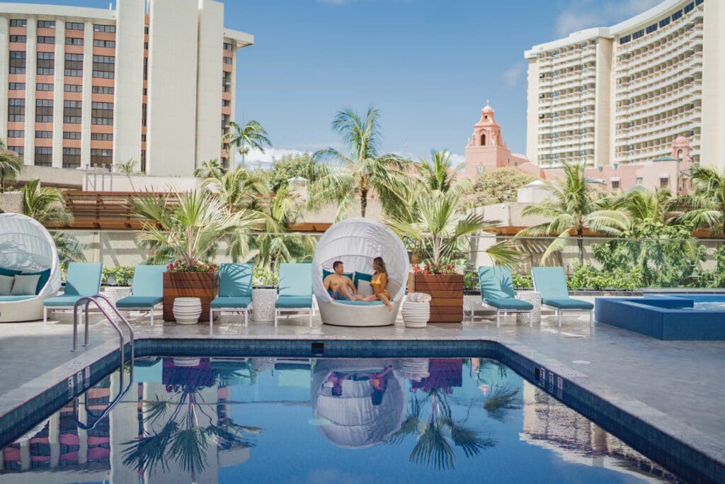 Waikiki Beachcomber Pool
